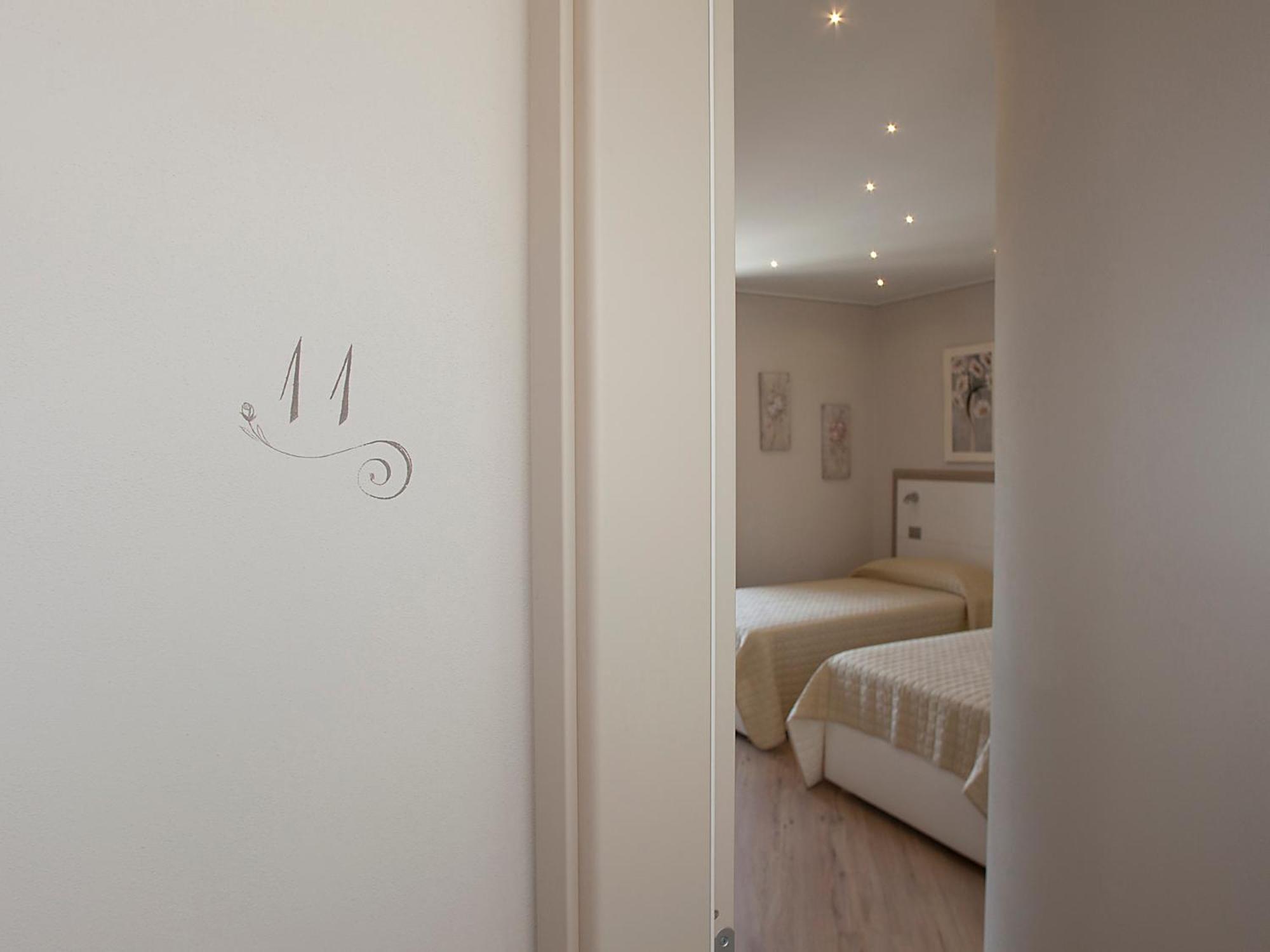 La Rocca Bed and Breakfast Carrù Buitenkant foto