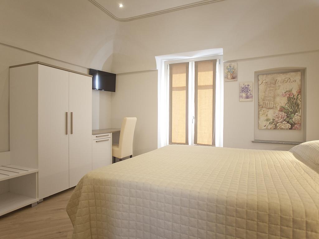 La Rocca Bed and Breakfast Carrù Buitenkant foto
