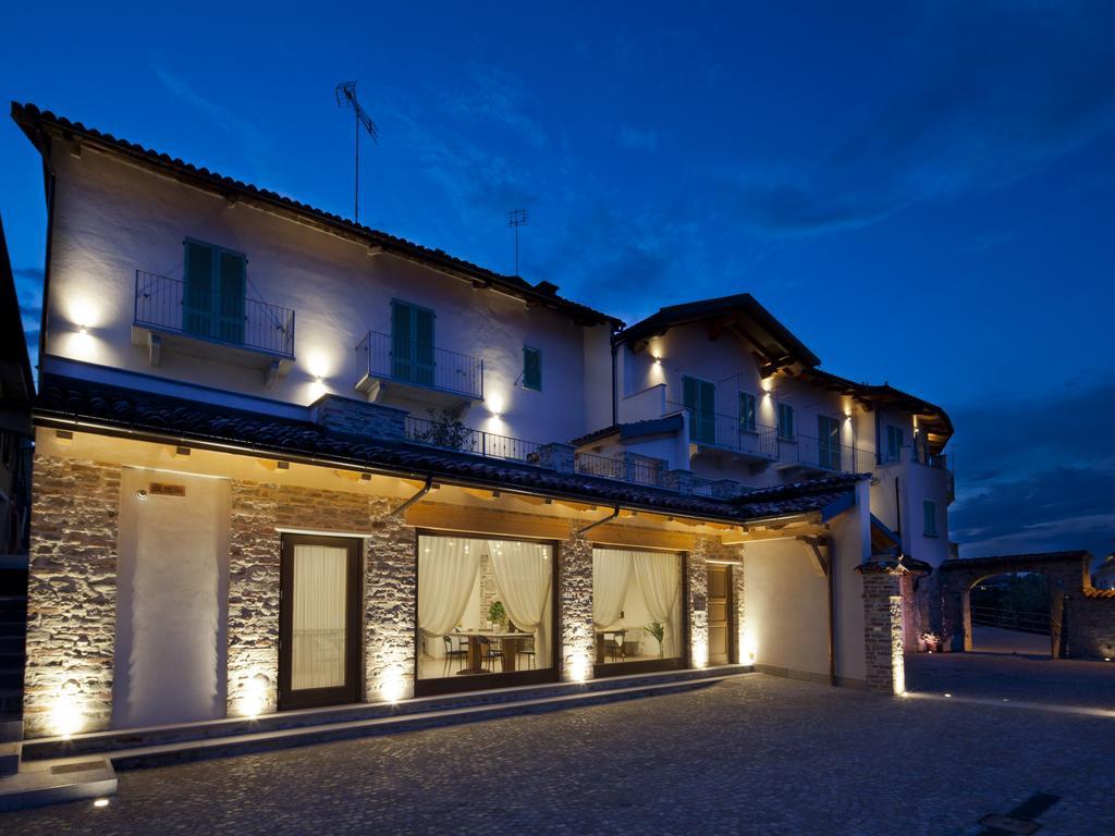 La Rocca Bed and Breakfast Carrù Buitenkant foto